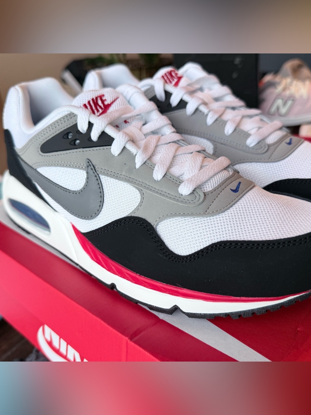Nike Air Max Correlate - Picture 4 of 7